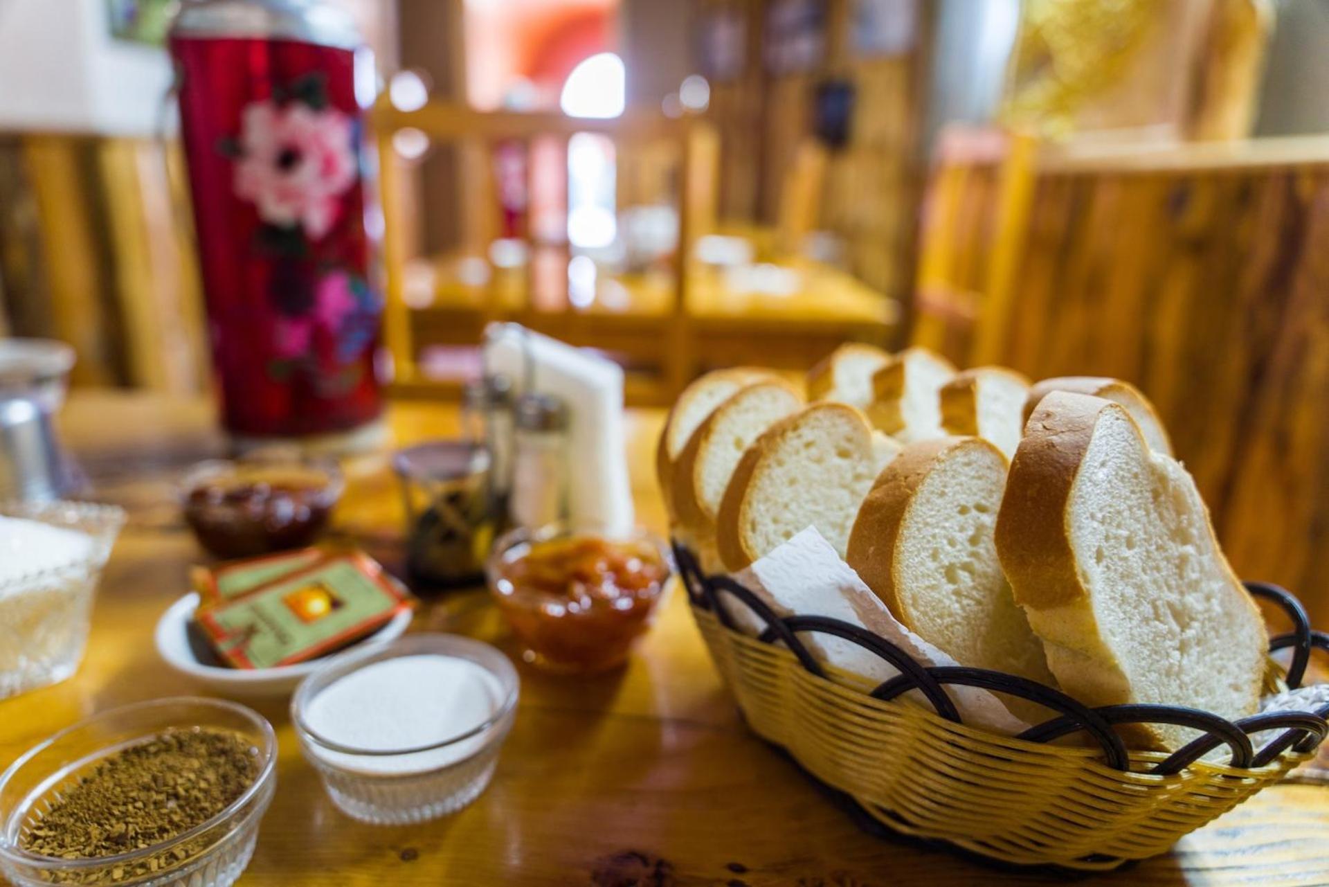 Arista Yurt Camp Hotel Karakol Buitenkant foto