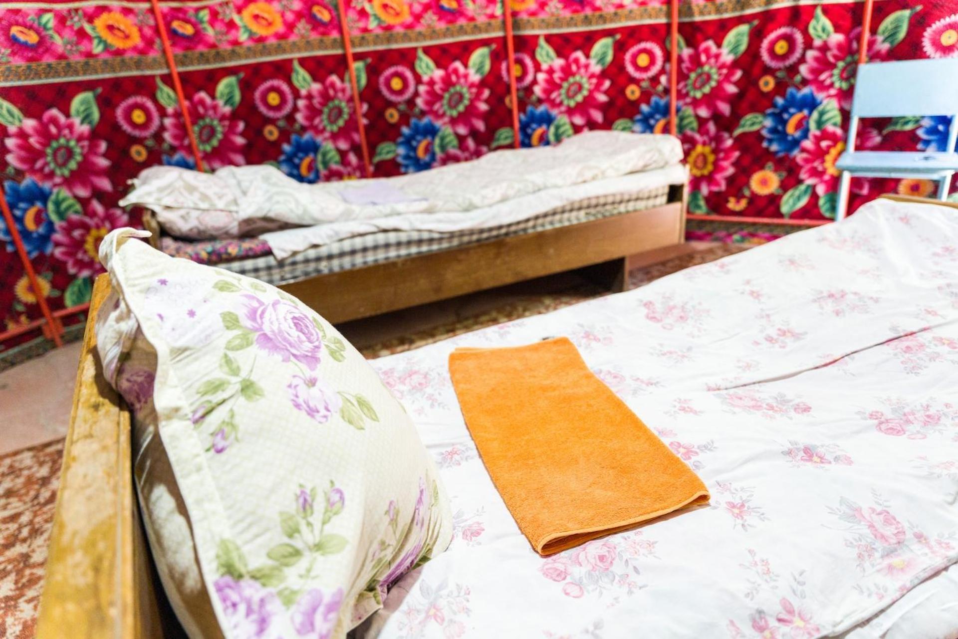 Arista Yurt Camp Hotel Karakol Buitenkant foto